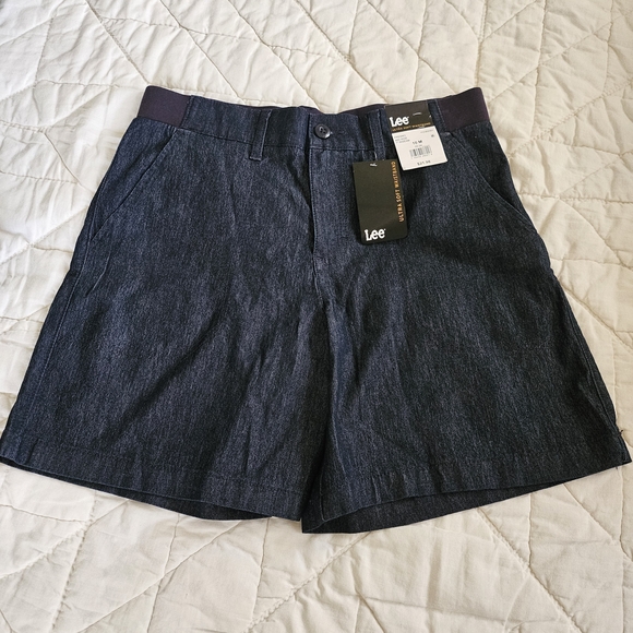 Lee Pants - Lee - Fresno Style -Mid Rise Shorts - Size  10 M